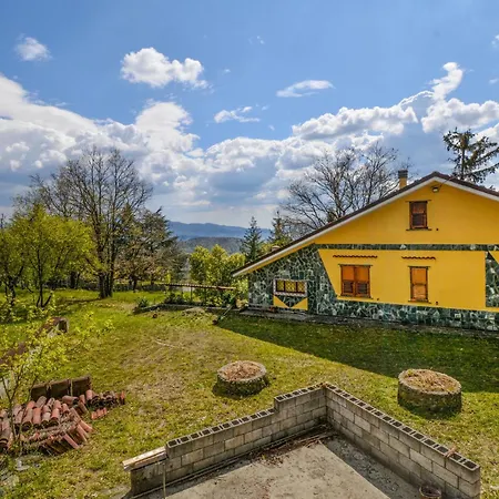 3 Bedroom Stunning Home In Ponzone
