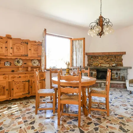 Semesterbostad Beautiful In With Kitchen Ponzone