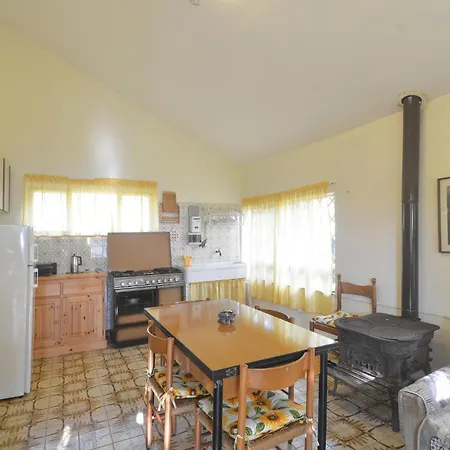 3 Bedroom Stunning Home In Ponzone Hébergement de vacances Ponzone