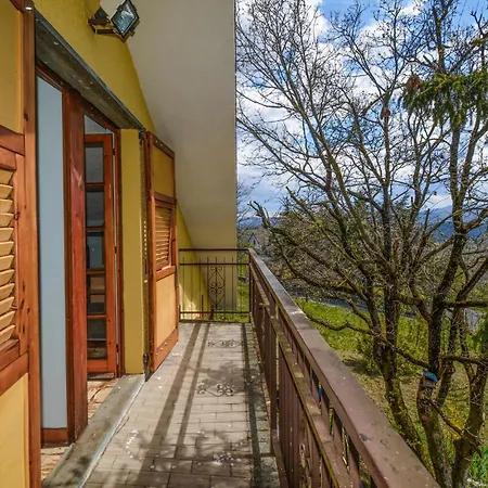 3 Bedroom Stunning Home In Ponzone