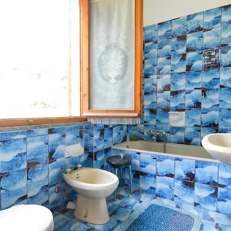 3 Bedroom Stunning Home In Ponzone Hébergement de vacances *